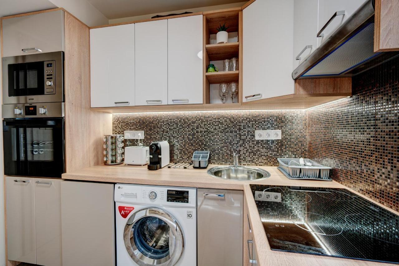 Hajnal apartman Apartment Szeged Bagian luar foto