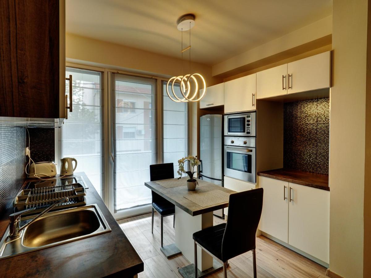 Hajnal apartman Apartment Szeged Bagian luar foto