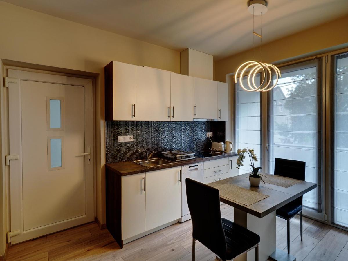Hajnal apartman Apartment Szeged Bagian luar foto