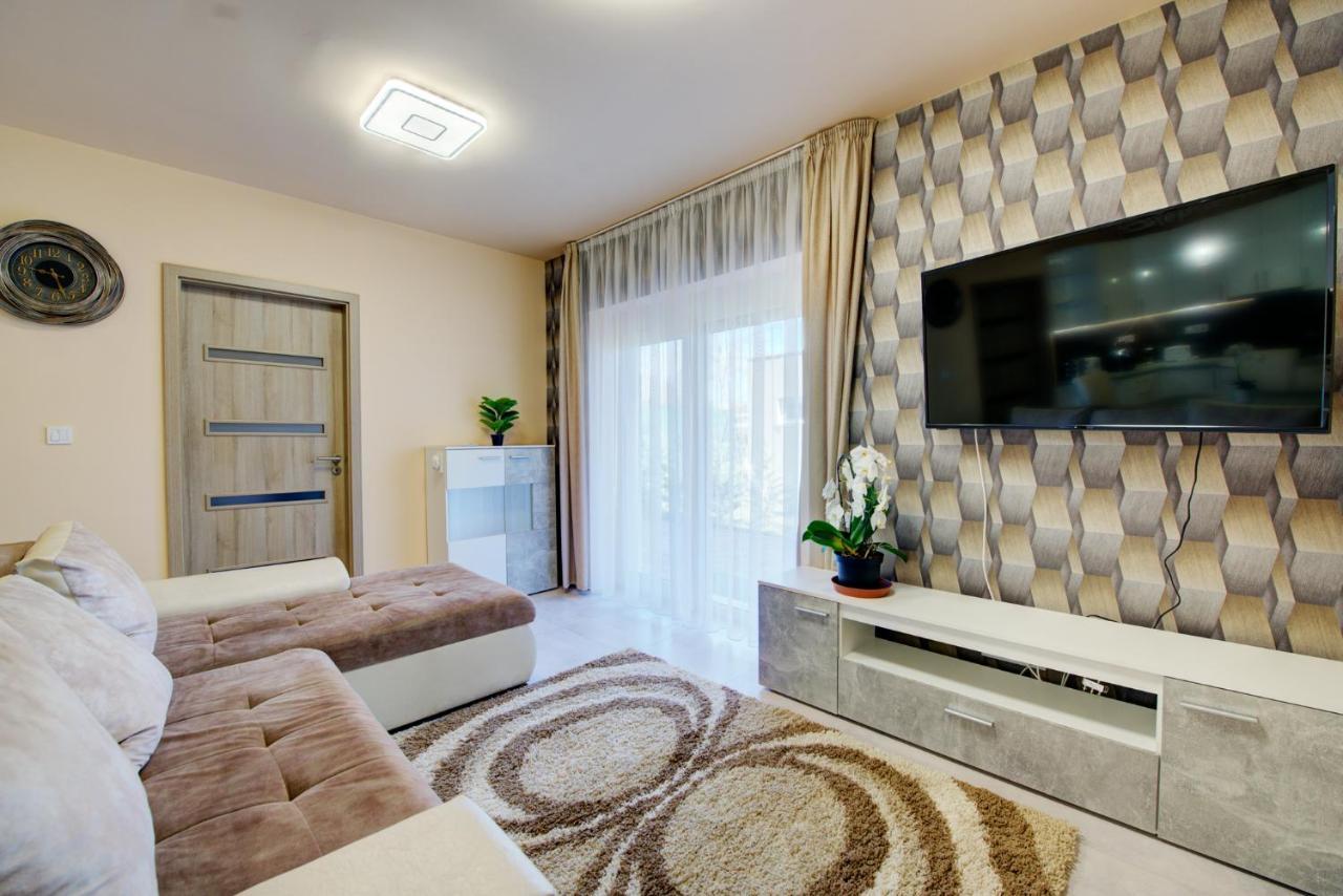 Hajnal apartman Apartment Szeged Bagian luar foto