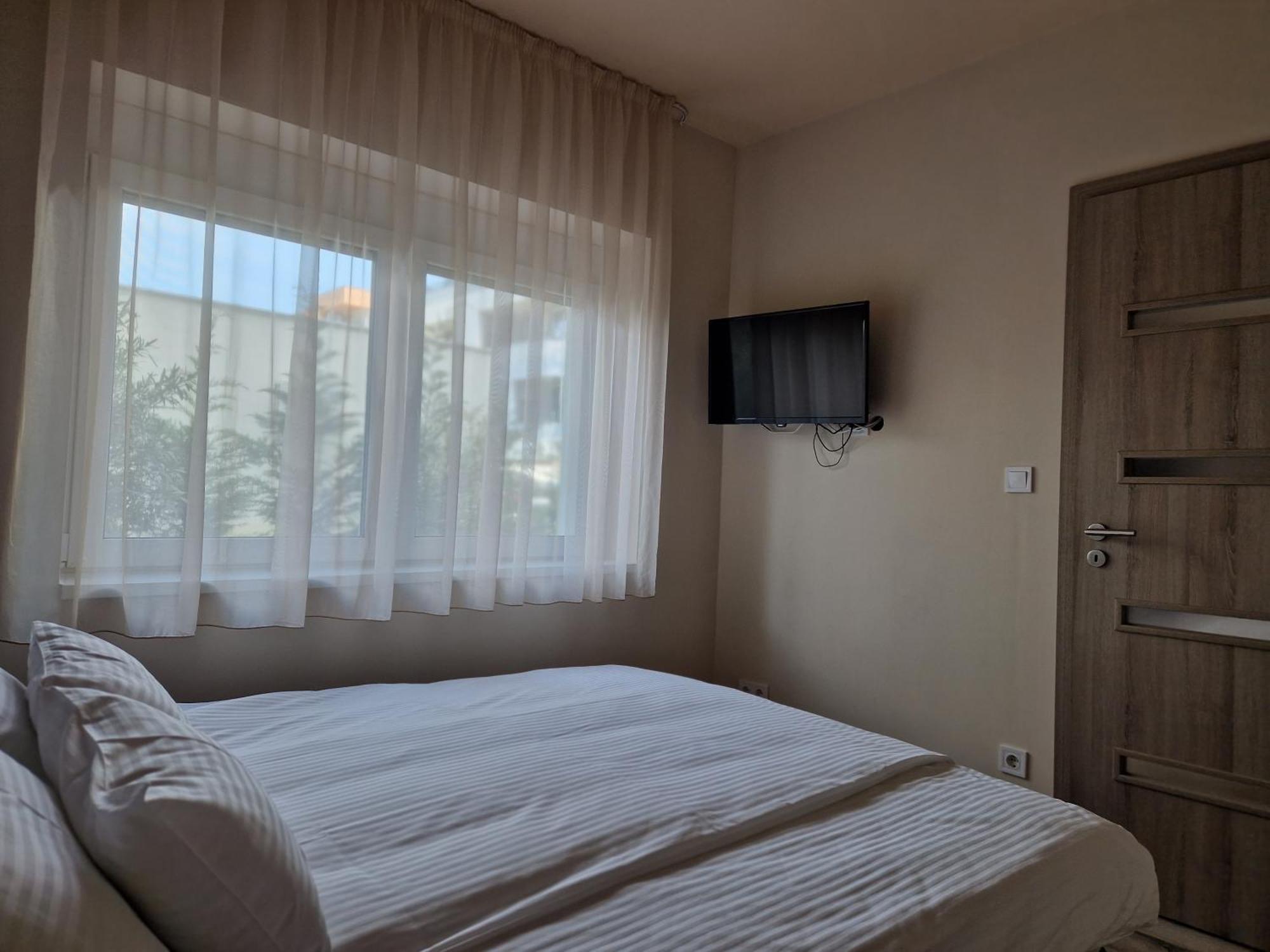 Hajnal apartman Apartment Szeged Ruang foto