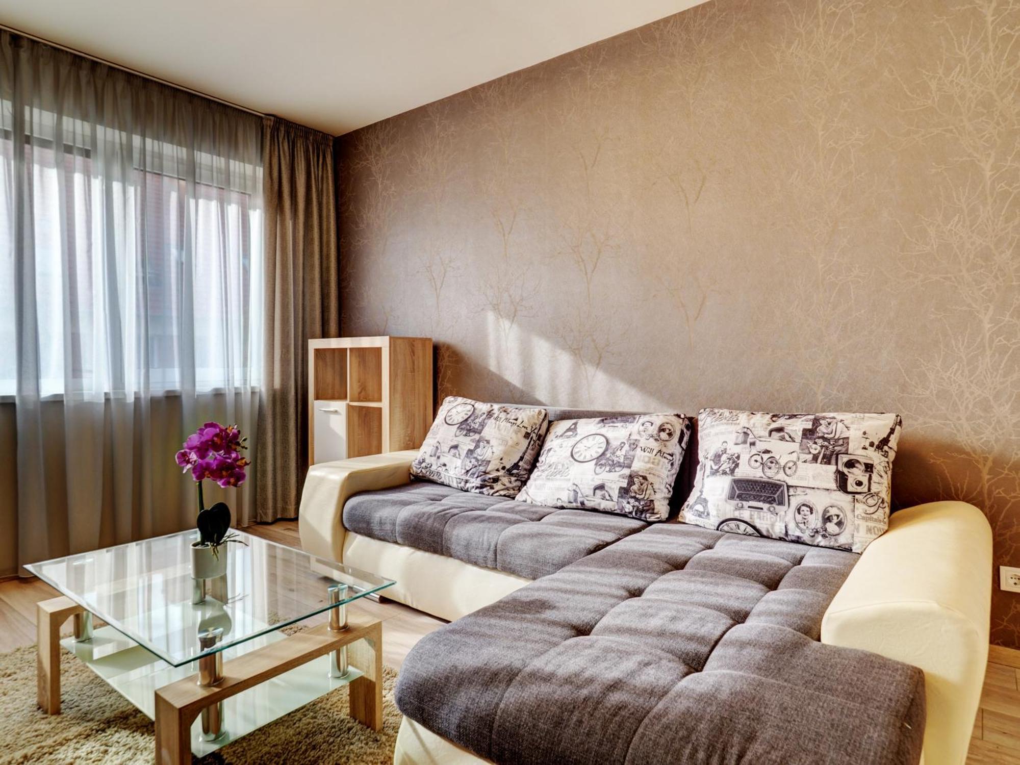 Hajnal apartman Apartment Szeged Ruang foto